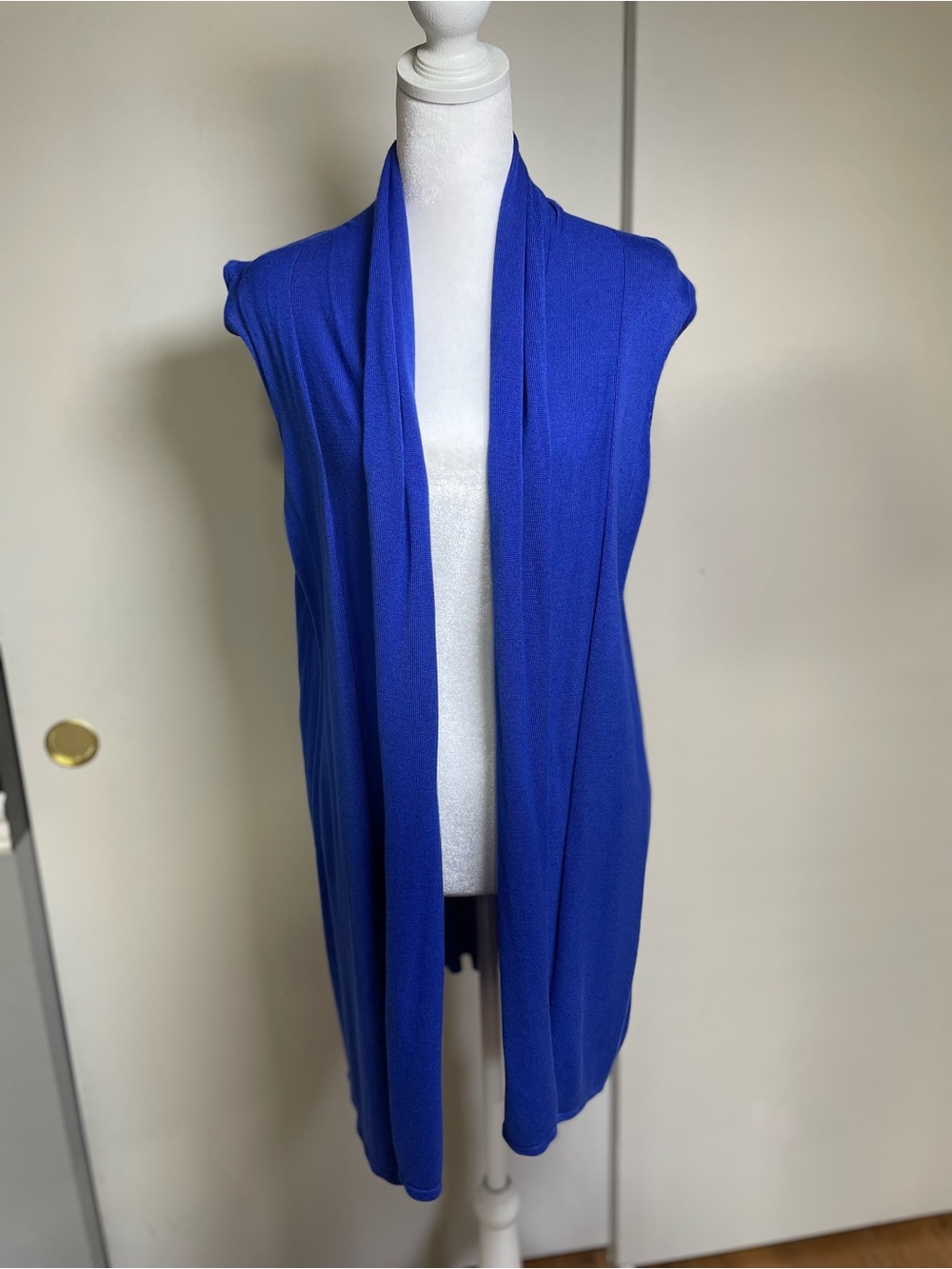 Joseph A Cobalt Blue Sleeveless Open-Front Knit Vest